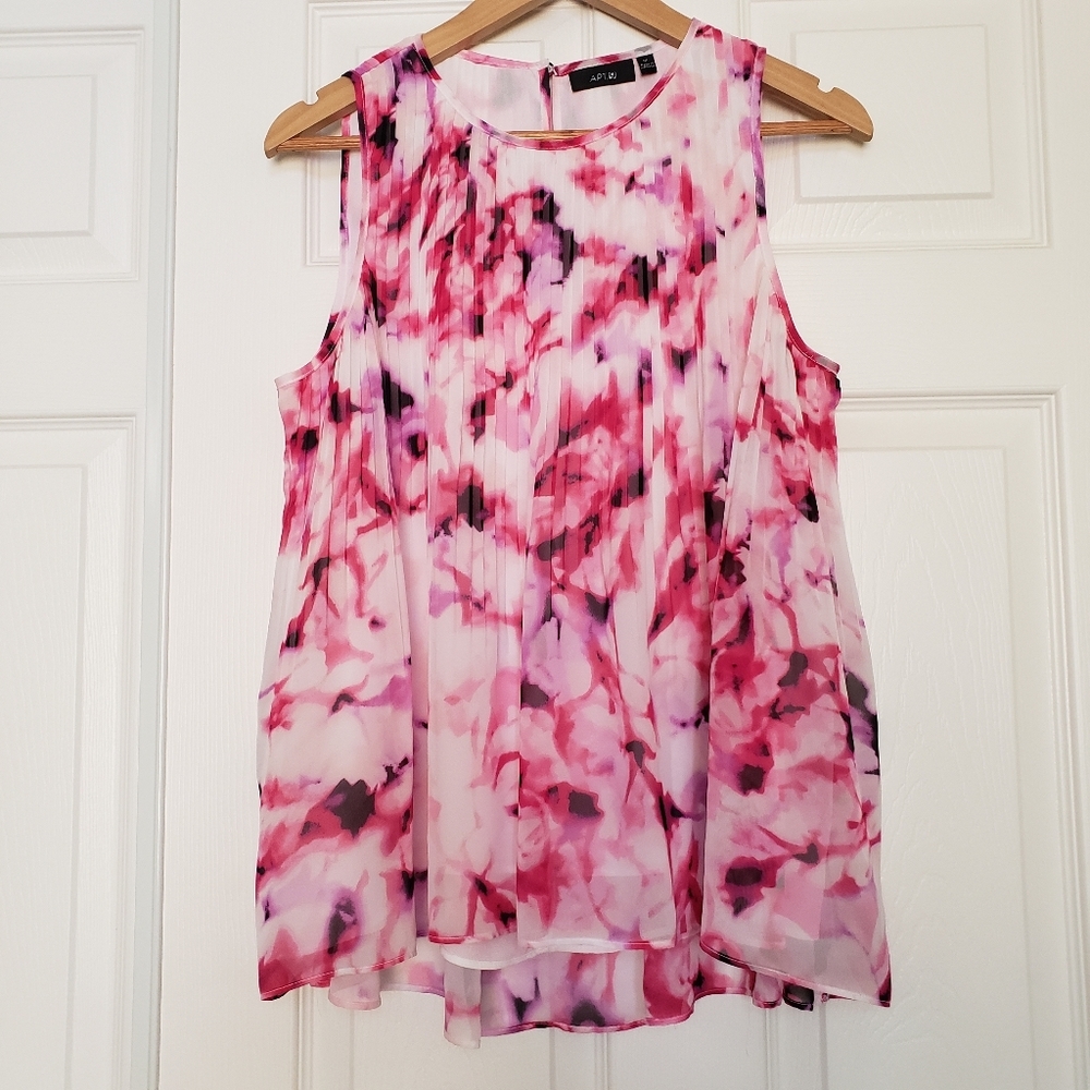 Apt. 9 Sleeveless Pleated Layered Swing top Floral